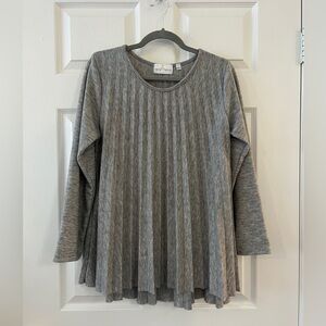 Belle France Pleated Gray Long Sleeve Blouse (Made in Italy) - Women’s L